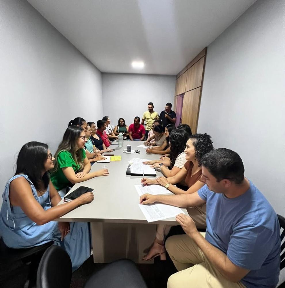 Prefeitura de Lagoa Seca empossa novos membros do Conselho Municipal de Alimentação Escolar