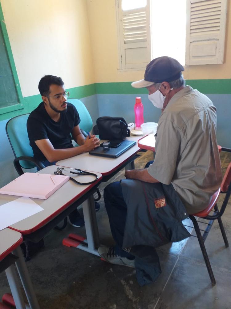 Profissionais da Saúde de Soledade realizaram o Hiperdia de hoje, na Escola dos Verdes.