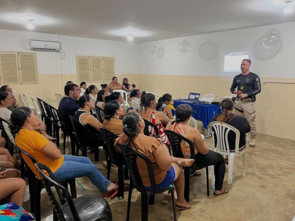 Araçagi recebe o Programa Polícia Civil nas Escolas com debate sobre adultização infantil e uso excessivo de telas