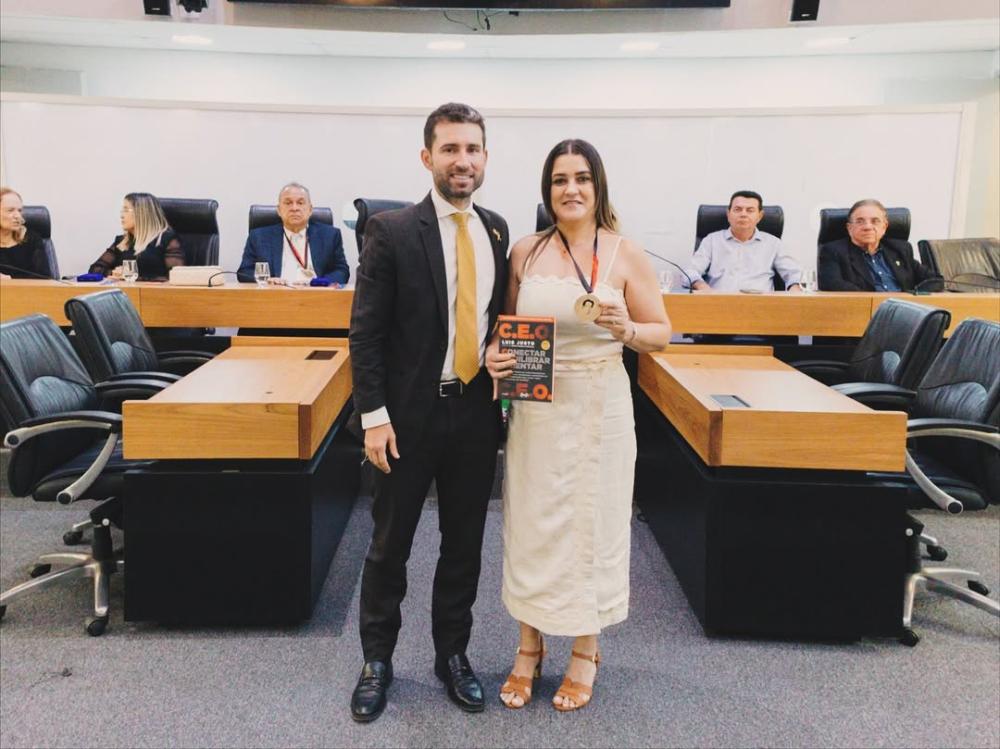 Zabelê é homenageada na Assembleia Legislativa com a Medalha de Mérito Professor Darcy Ribeiro