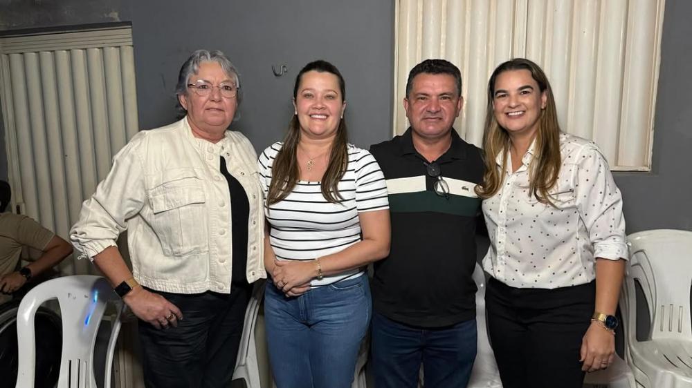 Larúcia Sá recebe apoio de ex-prefeita Aurileide e da vice-prefeita Veluma em Poço de José de Moura