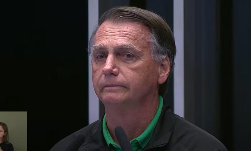 Bolsonaro diz ter tido surto ao tentar violar tornozeleira, e Justiça decide manter prisão