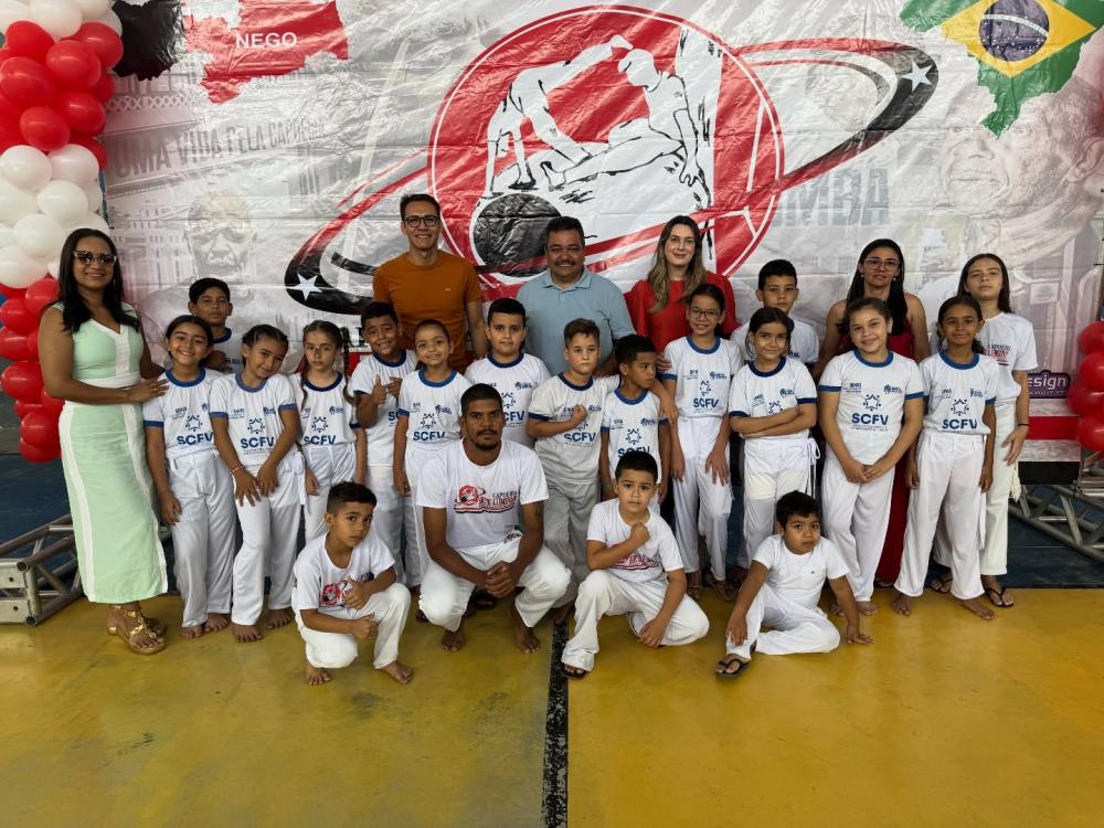 Prefeito Alex Condá participa de domingo de capoeira e integração em Barra de Santa Rosa