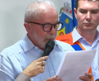 Lula decreta intervenção federal no DF e diz que terroristas serão punidos