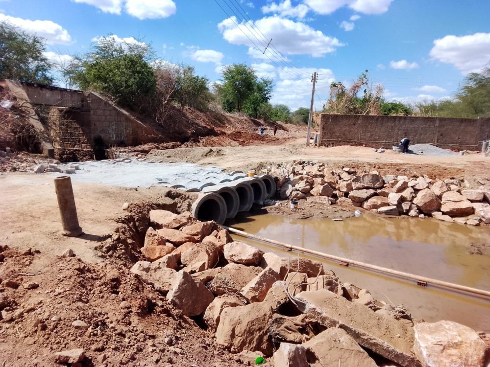 Patos acelera obra que abrirá nova ligação viária no bairro Salgadinho