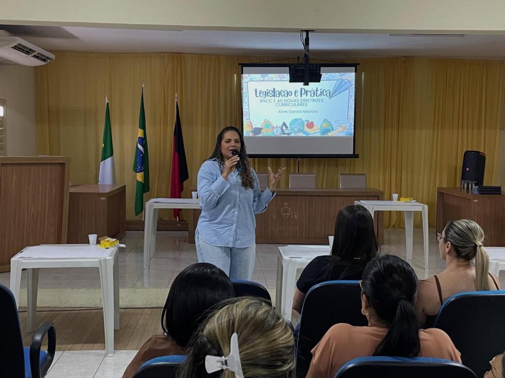 Educação de Barra de Santa Rosa promove encontro de Formação Continuada com foco nas metas de 2026