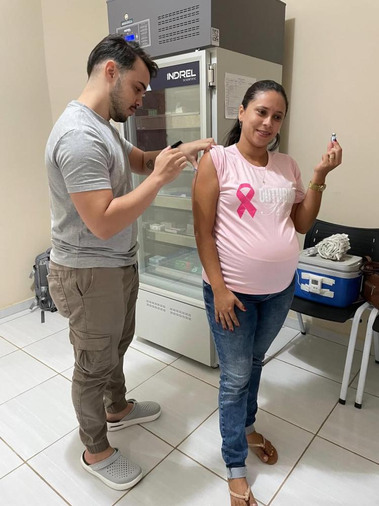 Cachoeira dos Índios inicia vacinação contra VSR para gestantes e reforça cuidado materno-infantil