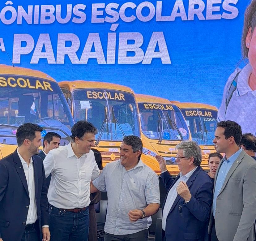Marizópolis recebe novo ônibus e reforça estrutura de transporte do município