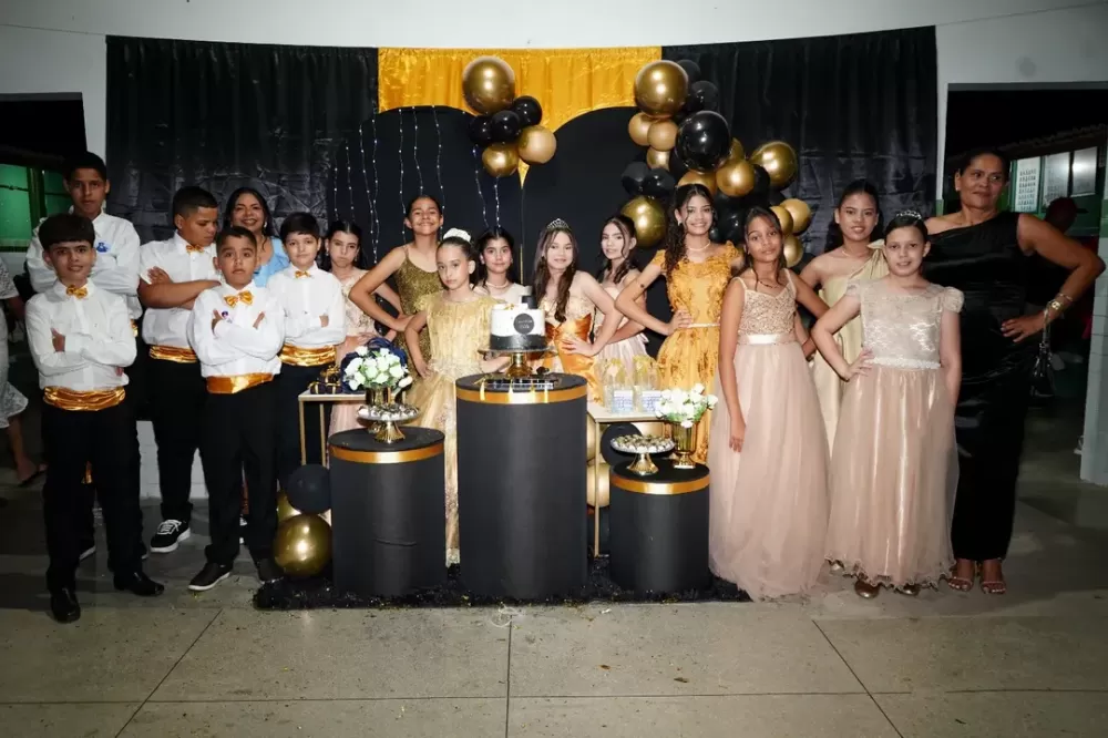 Prefeitura de Cacimbas celebra formatura na Escola Tertulino Cunha