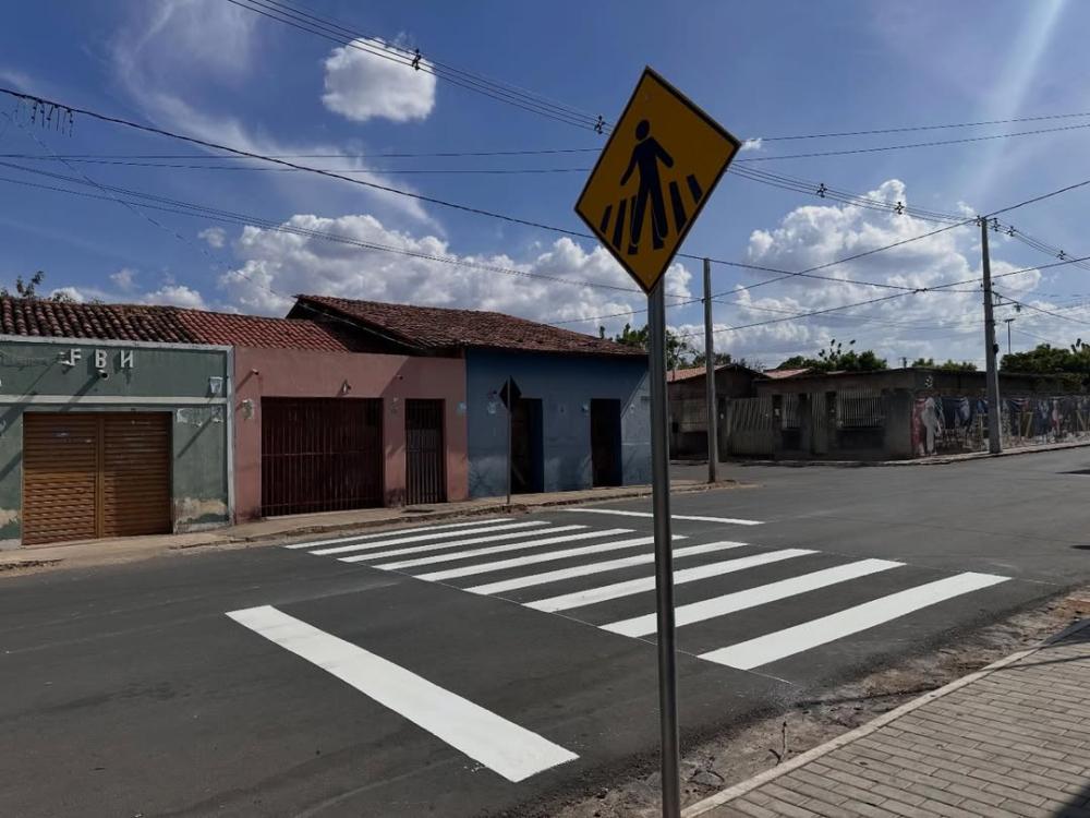 Bom Jesus conclui sinalização do novo asfalto em parceria com o Governo do Estado