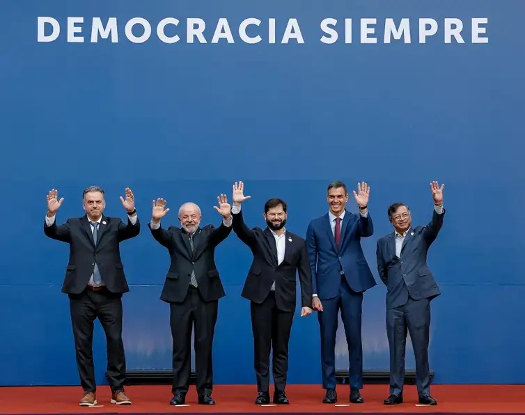 Brasil, Chile, Colômbia, Espanha, México e Uruguai se unem em carta de repúdio à ação dos EUA contra a Venezuela