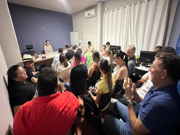 Denise Bayma reúne secretariado e projeta novas transformações para Bom Jesus