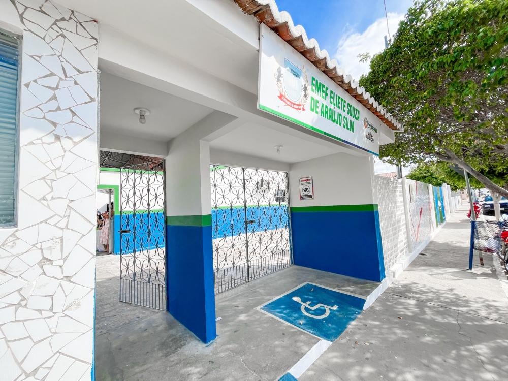 Prefeitura de Frei Martinho realiza revitalização da Escola Eliete Souza de Araújo Silva