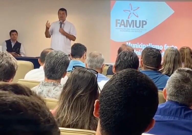 Famup inicia a semana reunindo gestores municipais para debater diversos temas, com foco em contratos e concursos públicos.