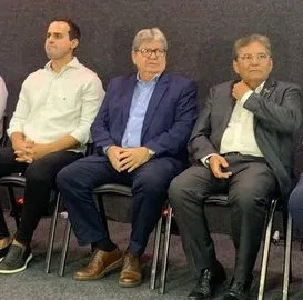 João Azevêdo assina contrato para instalação de Porto Seco em Caaporã divulga medidas de incentivo fiscal e reduções de impostos para os setores produtivos.