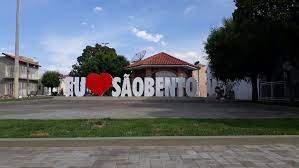 0:03 / 2:01 Desfile cívico em São Bento. Em comemoração ao Dia da Independência e Dia do Redeiro